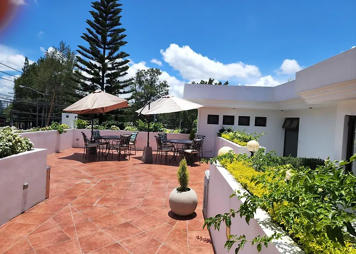 L'Aurora Inn Guatemala City