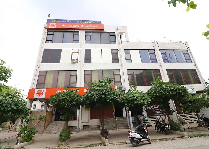 Oyo 36432 Hotel Tarang Ghaziabad