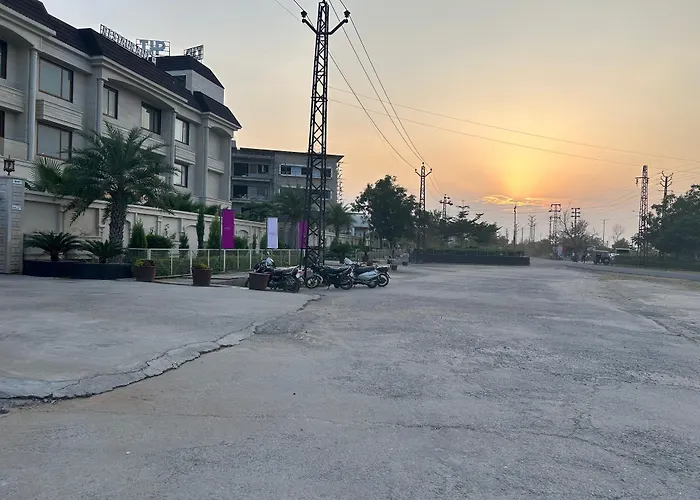 The Imperial Prime Clarks Inn Suites, Bhilwara