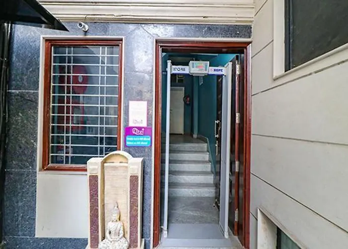 Fabhotel Max Inn I Delhi 