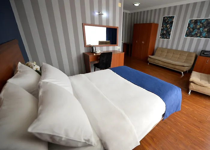 Aura Boutique Hotel Batum