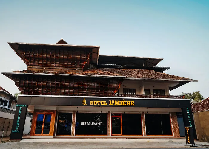 Hotel Lumiere Alappuzha