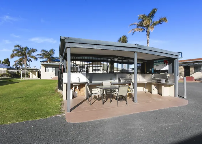 Ocean Bridge Lakes Entrance