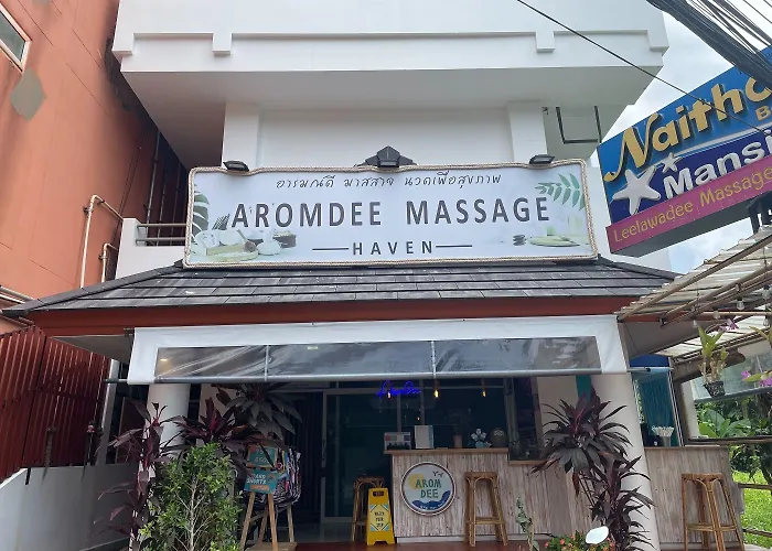 Aromdee At Naithon Beach