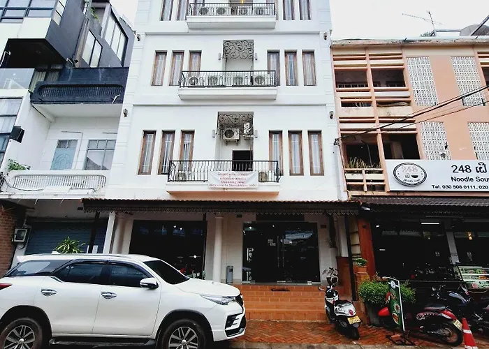 Sinakhone Vientiane Hotel