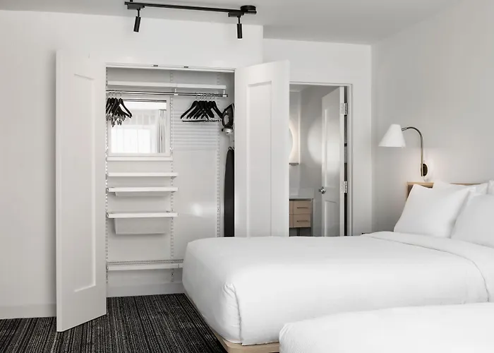 Towneplace Suites By Marriott Iron Mountain