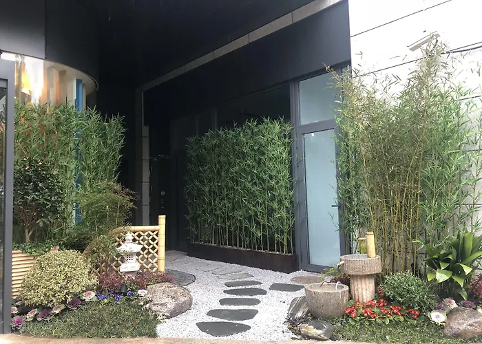 Holiday Inn Express Shanghai Xuhui Binjiang, An Ihg Hotel