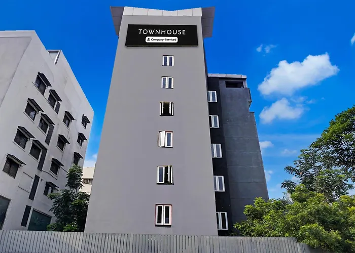 Super Townhouse Balewadi High Street Hotel Pune