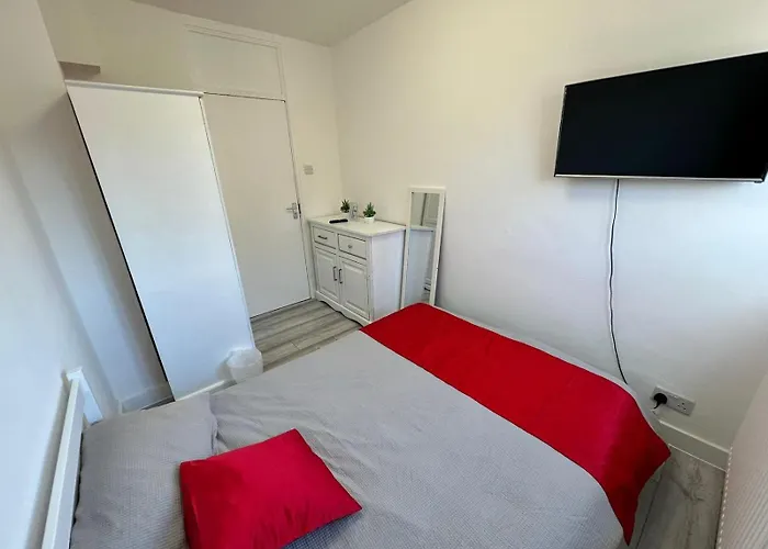 Smart House Hotel London