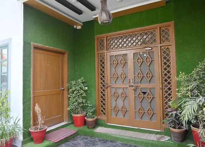 Clifton Inn Guest House Karachi