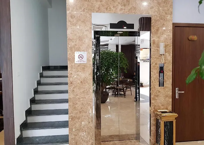 Helen Halong Hotel
