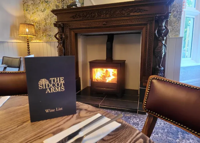 Sidcot Arms Hotel Winscombe