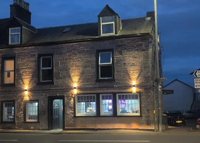 The Cassillis Hotel - Smart Self Check-In Hotel & Bar Maybole