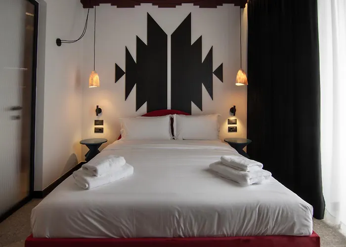 Bazaar Hotel Tirana