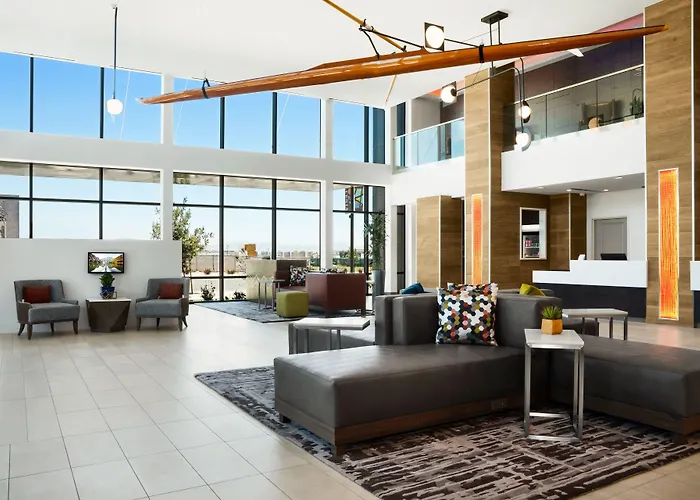 Ayres Hotel San Diego South - Chula Vista