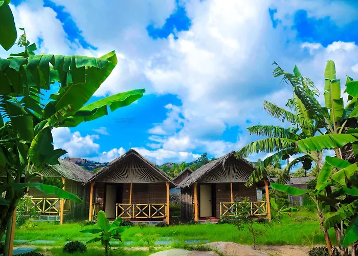 Shanthi Dhama Resort, Hampi