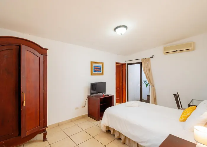 Villa Fontana Nesthost Stays Managua