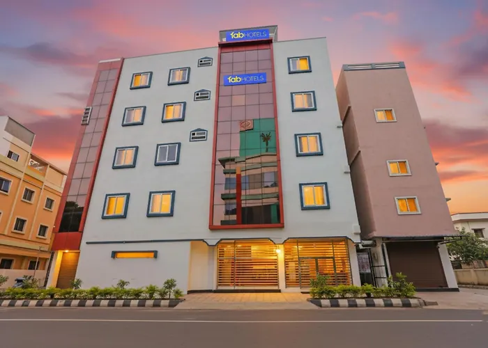 Fabhotel Sujatha Residency - Ramamurthy Naga Bangalore