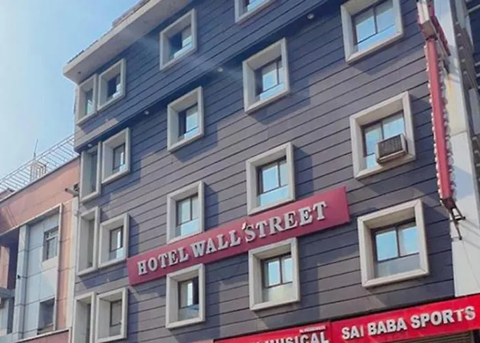 Fabhotel The Rivlet Centre New Delhi