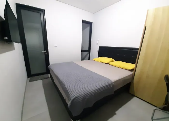 Oyo Life 92770 Cozy Puri 22 Hotel Jakarta