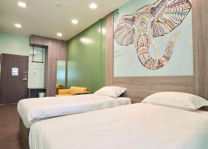 R 17 Living Hotel กรุงเทพมหานคร