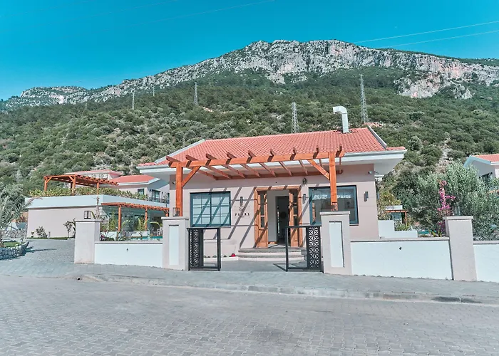 The Pearl Oeluedeniz Hotel