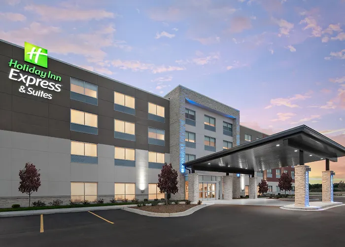 Holiday Inn Express & Suites - Elkhorn - Lake Geneva Area By Ihg