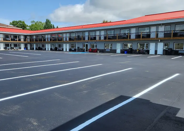Outdoorsman Motel Wawa