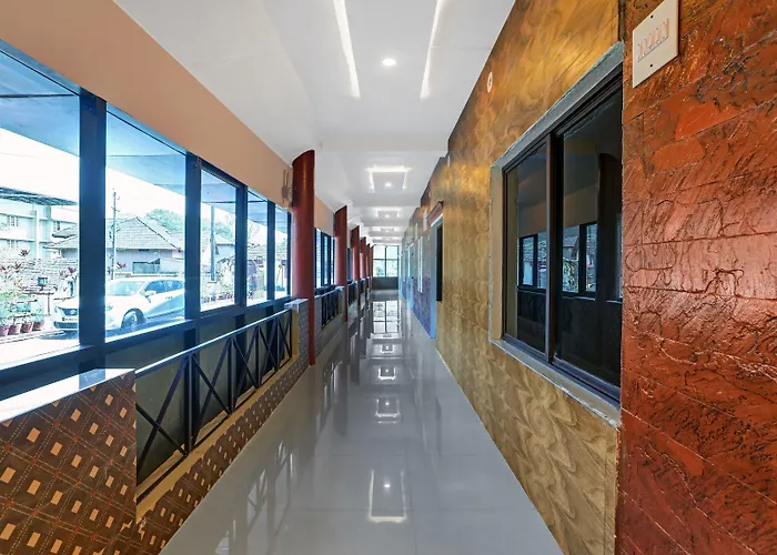Itsy Hotels Regalia Grand, 500 Mtrs From Madikeri Fort