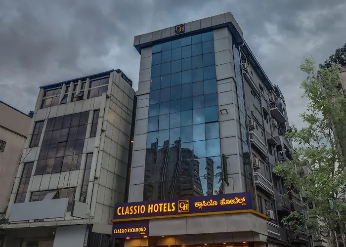 Itsy Hotels Classio Richmond Bangalore
