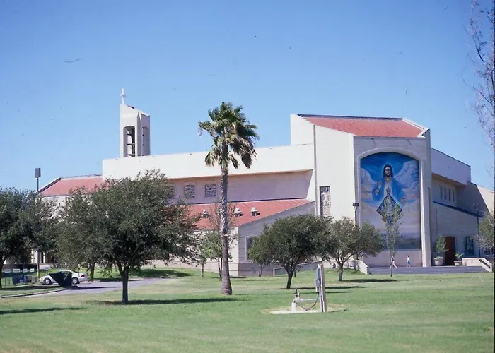 Shary Inn And Suites Mission