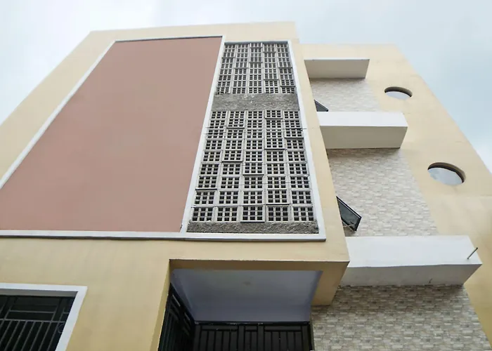 Oyo 91667 The K House Hotel Medan