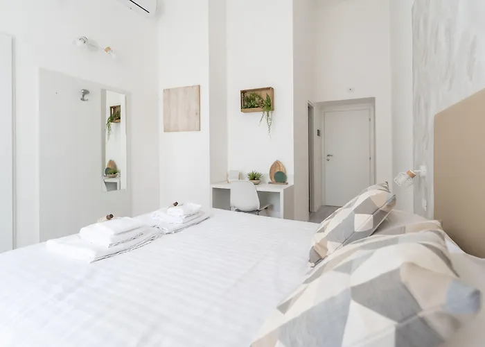 White Gioberti Guesthouse Rome