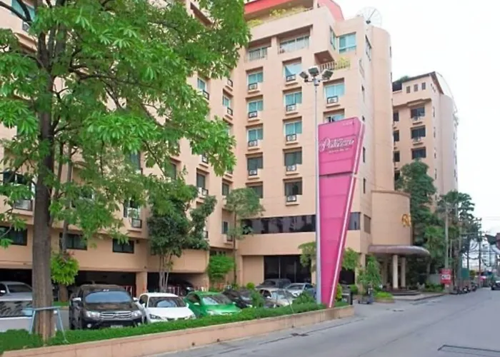 โรงแรมพาลาสโซ่ กรุงเทพมหานคร