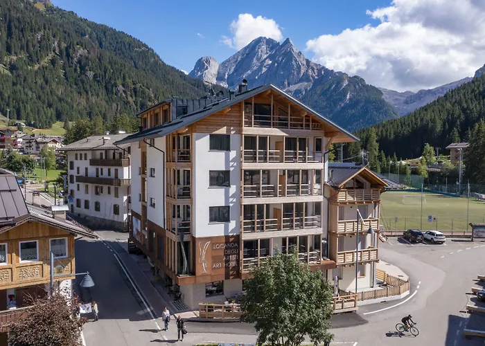 Locanda Degli Artisti Art Hotel Canazei