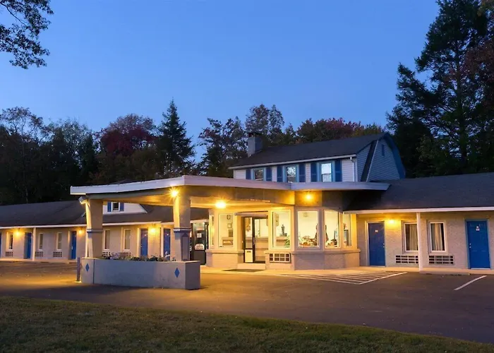 Pocono Night Lodge Bartonsville