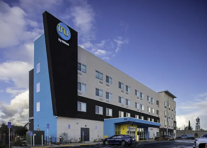 Tru By Hilton Manteca Hotel
