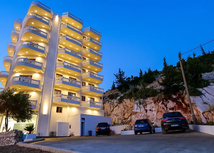 Sky Way Skk Luxury Apartments Sarande