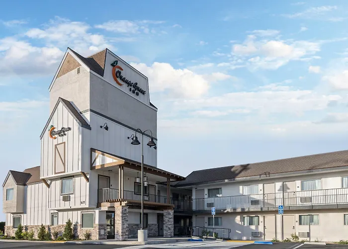 Orange Grove Inn Tustin