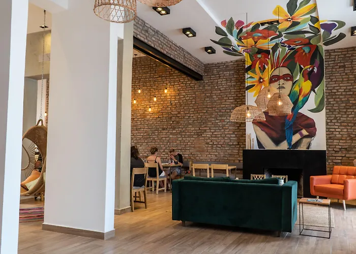 Selina Salta Hotel
