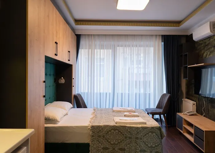 Middle Village İstanbul