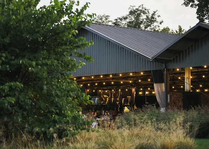 Hutton Brickyards Riverfront Hotel & Venue Kingston