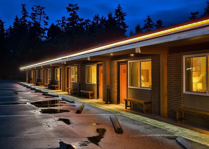 Arbutus Grove Motel Parksville