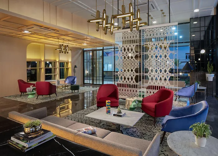 The Reiz Suites, Artotel Curated Medan