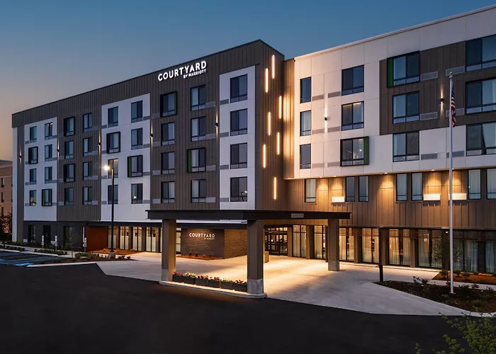 Courtyard By Marriott Cleveland Tn Hotel
