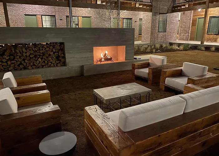 Cotton Court Hotel, By Valencia Hotel Collection Lubbock