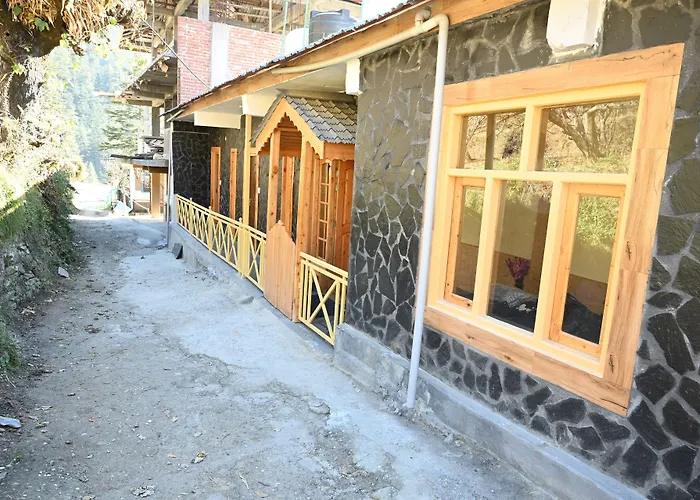 Khwabeeda Stays Jibhi