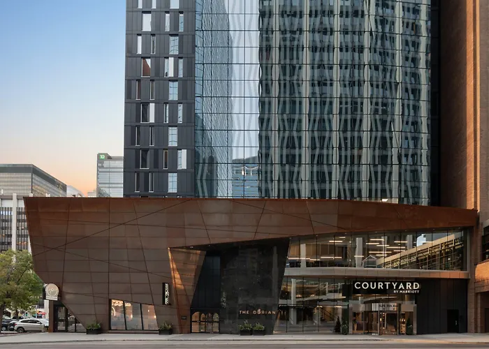Courtyard By Marriott Calgary Downtown Hotel