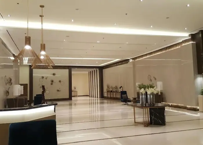 8 Newtown Boulevard By Hiverooms Lapu-Lapu City
