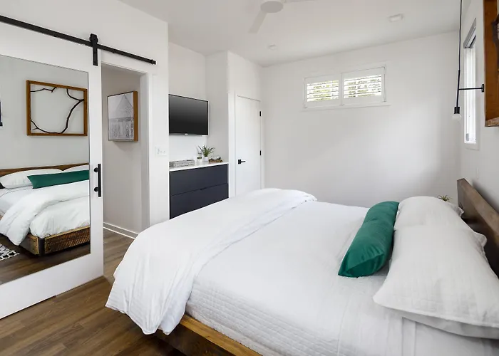 The Station By Compo Hotels Travelers Rest